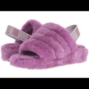 UGG “Fluff Yeah Slide”